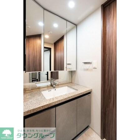 コンフォリア・リヴ東中野の物件内観写真